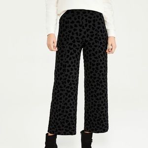 Ann Taylor Straight Crop Pant